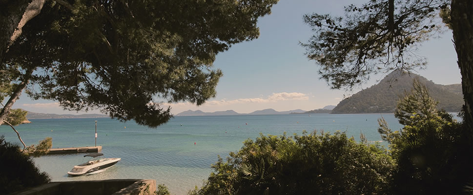 FORMENTOR, EL MAR DE LAS PALABRAS