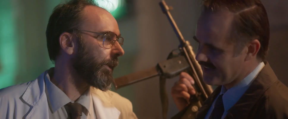 UNA JIRAFA EN EL BALCN