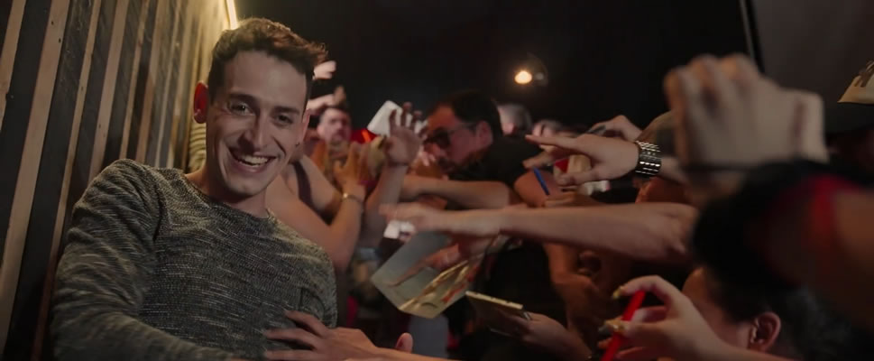 LOS PEOPLE IN THE DRAGON