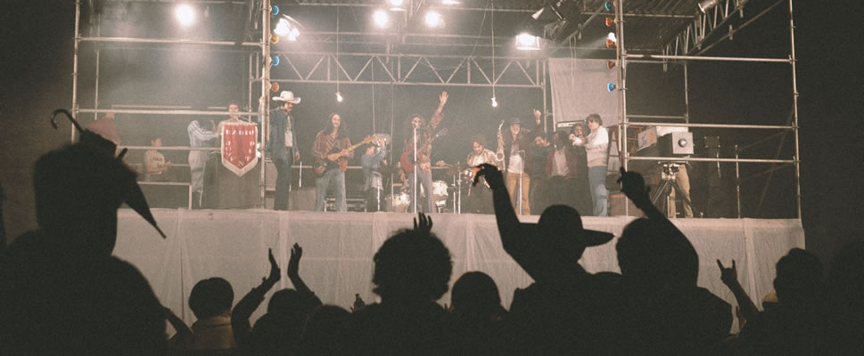 AUTOS, MOTA Y ROCANROL