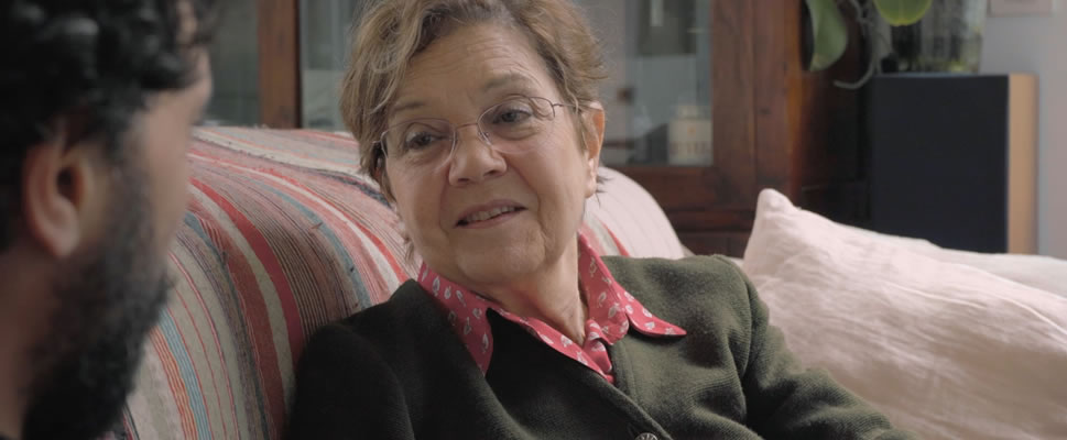 CECILIA BARTOLOM�: TAN LLUNY, TAN A PROP