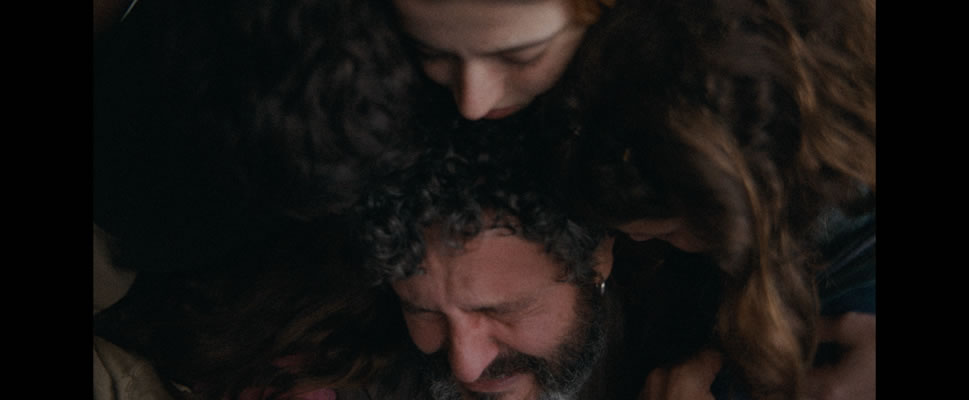 FAMILIA